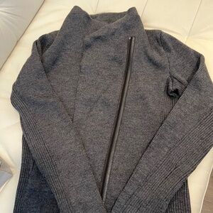 Vince Grey Ladies Sweater, M